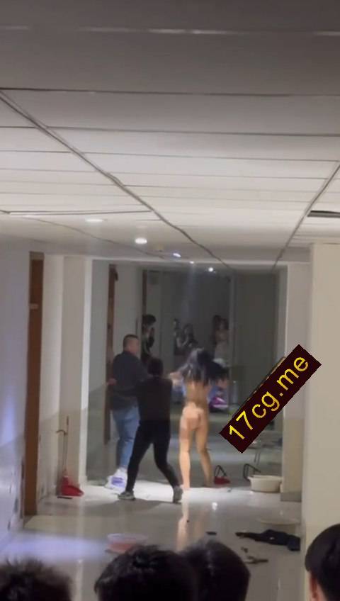 411111.jpg 411111.jpg