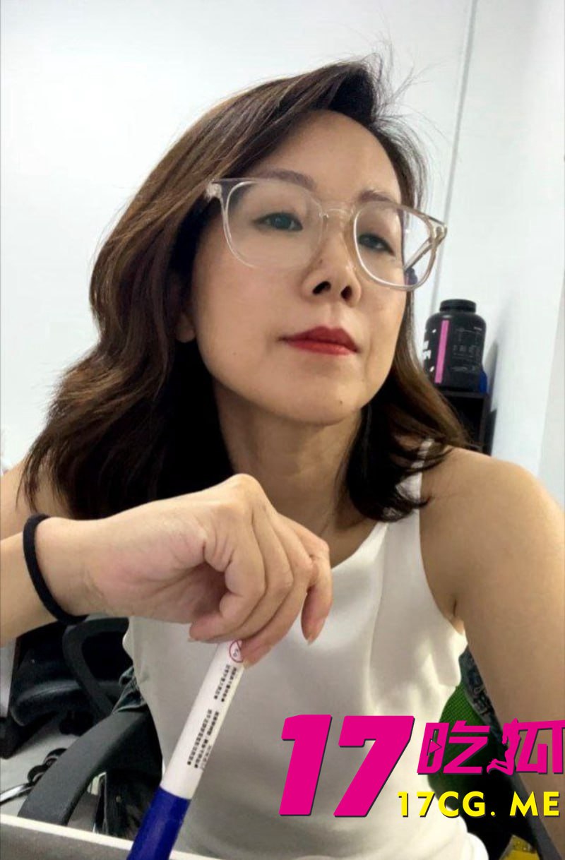 12-15-11-8.jpg 12-15-11-8.jpg